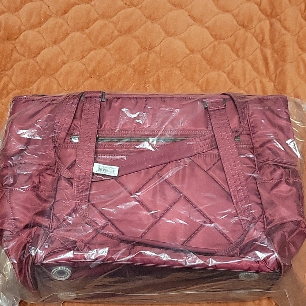 Lug Trotter in raspberry